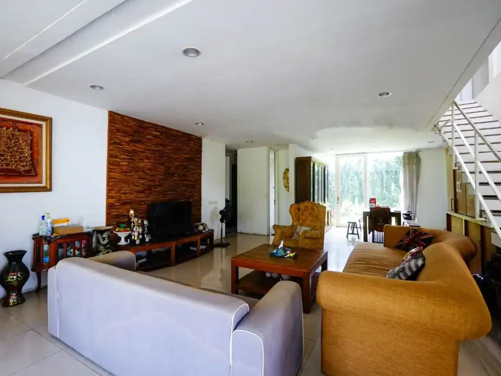 Dijual Rumah Turun Harga di Lebak Bulus