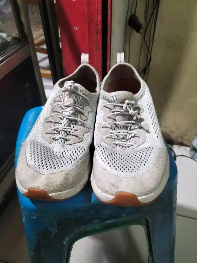 Sepatu Columbia
