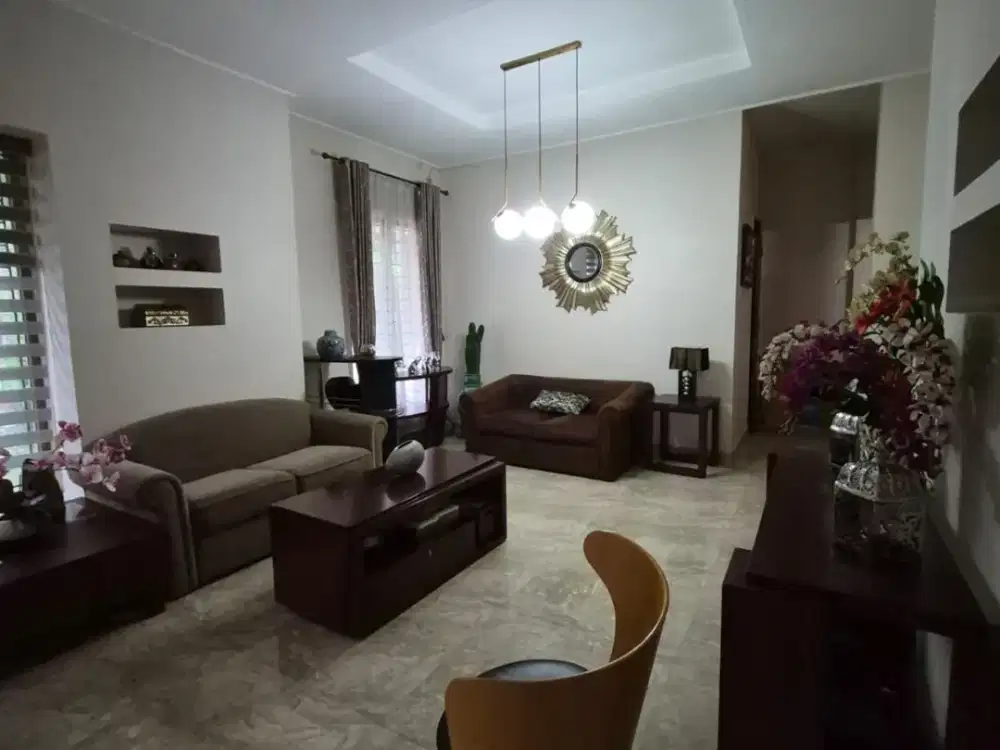 Dijual Rumah Hoek di Bintaro Jaya