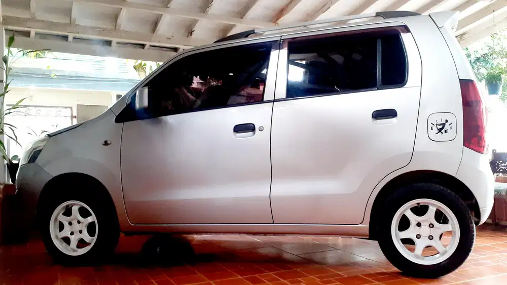 Suzuki Wagon R 2014 Bensin