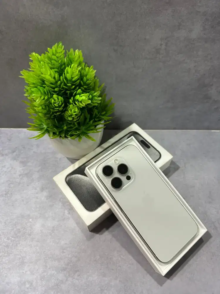 iPhone 15 pro 256gb iBox