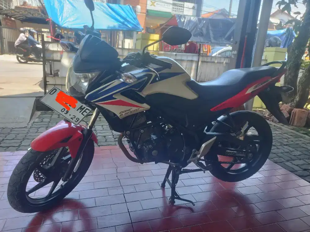 Honda CB150R tahun 2014
