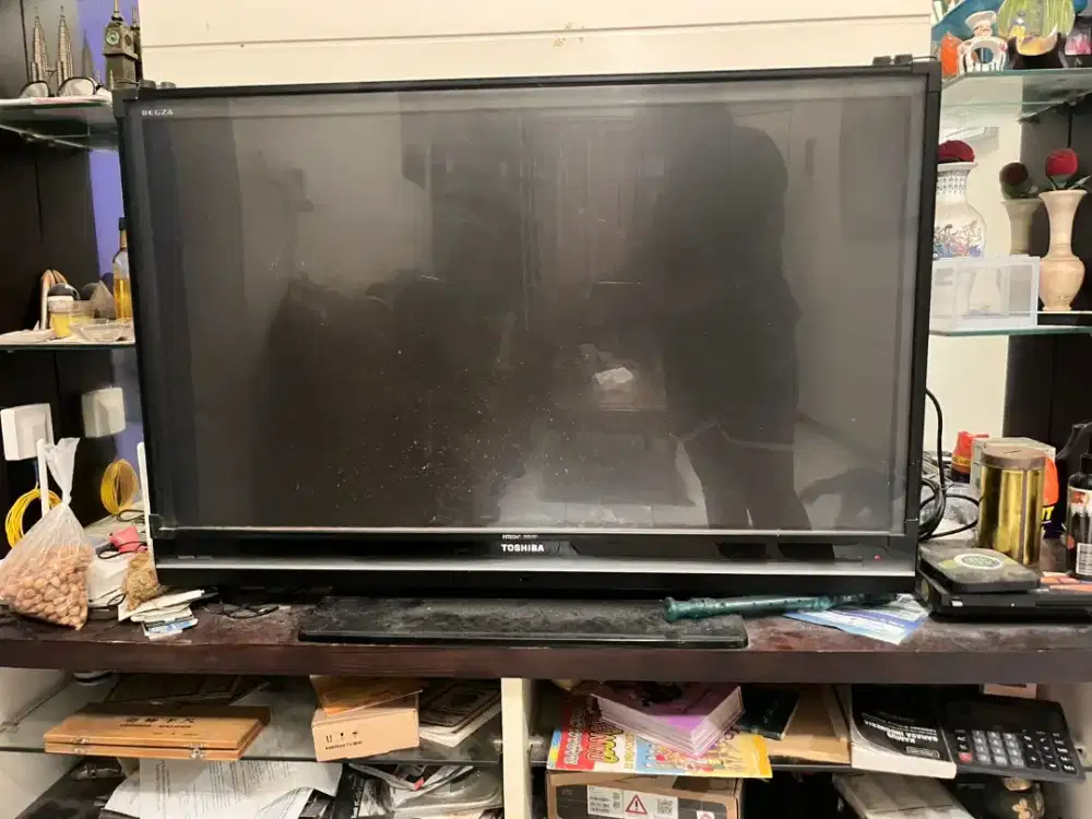 DIJUAL TV LED TOSHIBA REGZA 42 INC