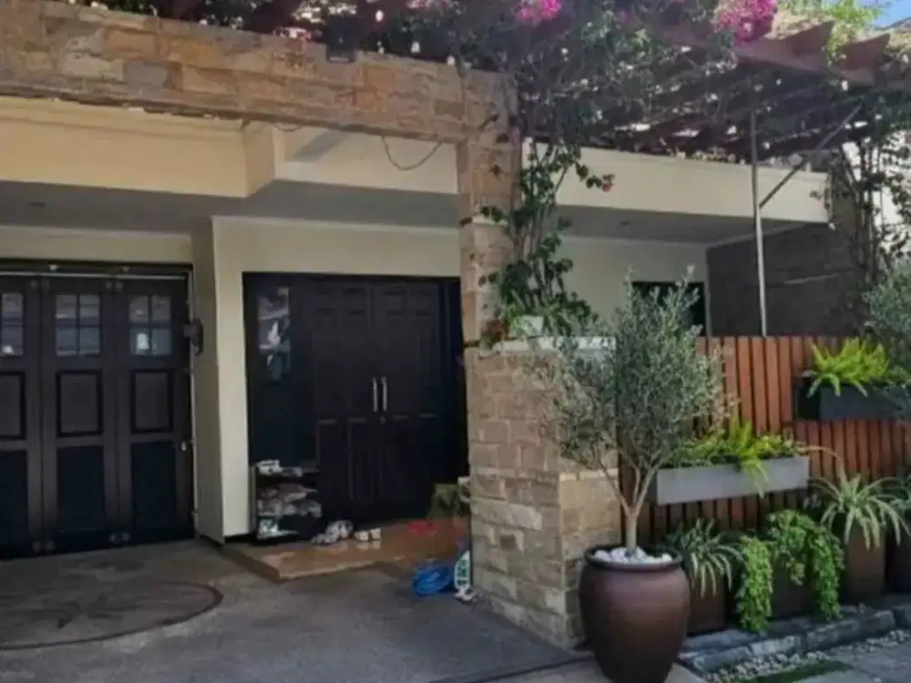 Dijual Rumah Klampis Semolo Barat dkt merr,Manyar