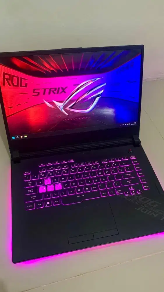Laptop Gaming ASUS ROG Strix G512LV – 240Hz I7-10870H RTX 2060 6GB