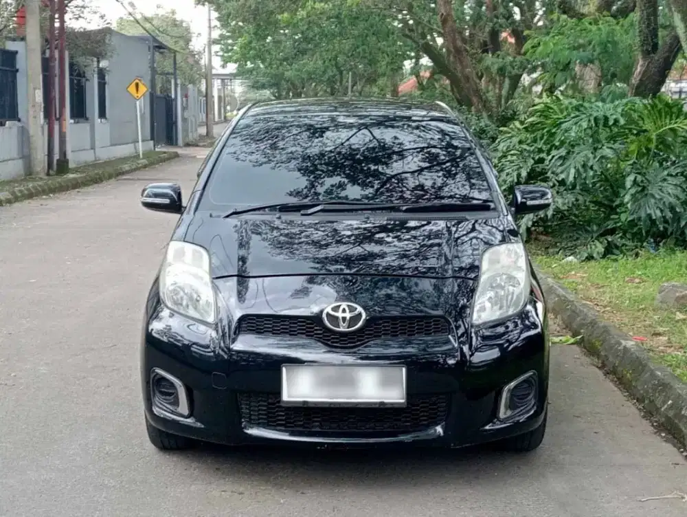 Yaris j 1.3 manual 2012