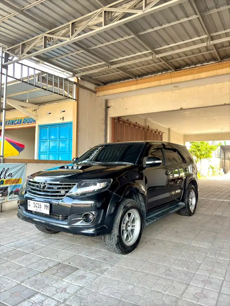 Toyota Fortuner G VNT 2014 Matic Diesel – Full Spec