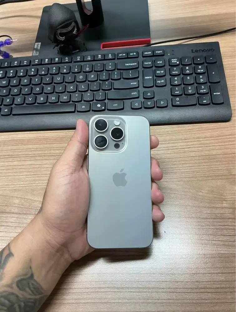 Iphone 15 pro 256 gb natural titanium