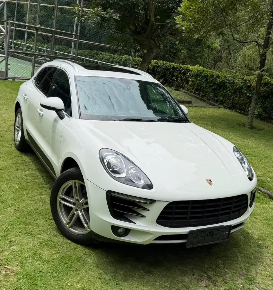 ( CASH!! ) Porsche Macan 2.0 2014 Full Option (Full Package ) Istimewa