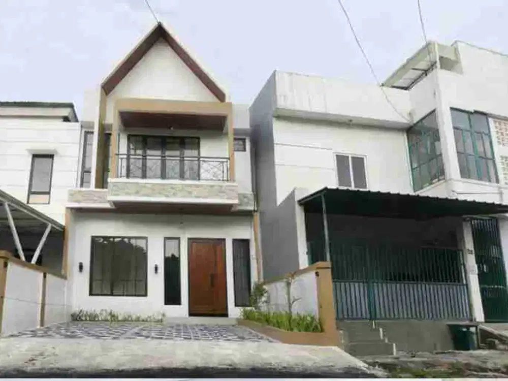 RUMAH MEWAH, 2 LANTAI DI SENTUL, SIAP HUNI, COCOK UTK KELUARGA MILINEAL, INVESTASI, STRATEGIS