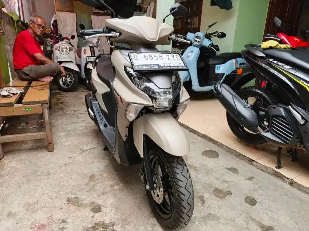 BLN 7 YAMAHA GEAR ULTIMA 2025 KM 6RB BS TT 2024 DI CILEDUG HARGA PAS