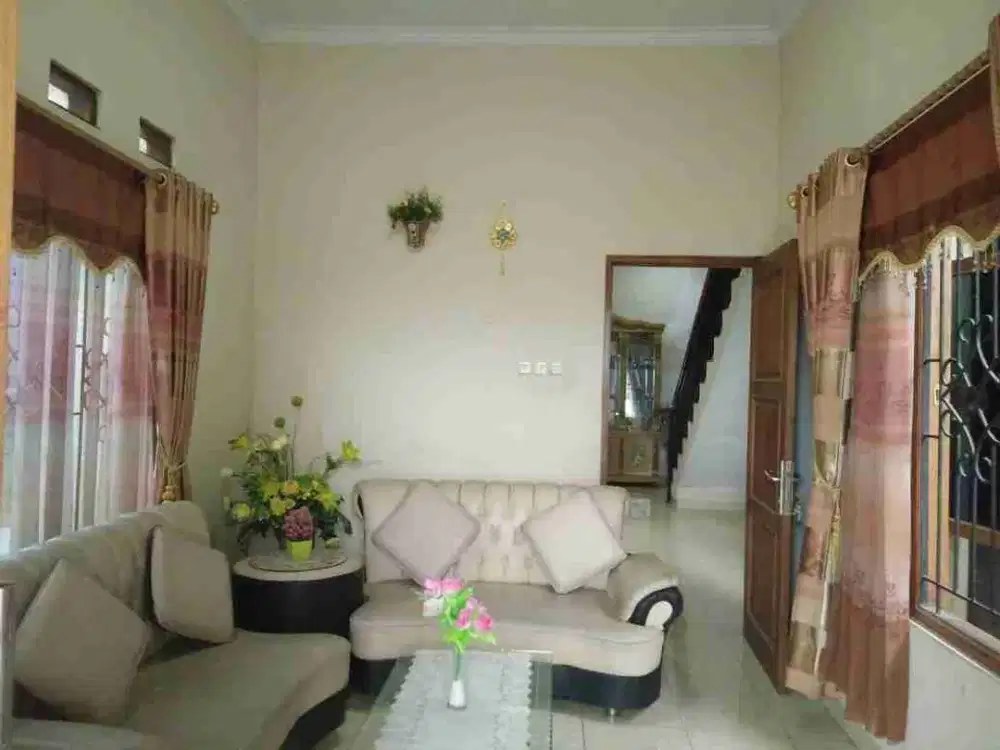 DIJUAL MURAH RUMAH 2 LANTAI DI PADALARANG KOTA BANDUNG BARAT