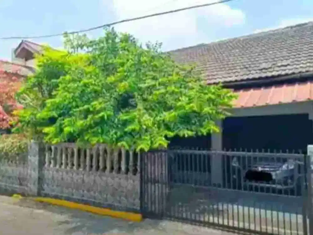 RUMAH BESAR DI KOMPLEK INKOPOL KRANJI - JAKASAMPURNA