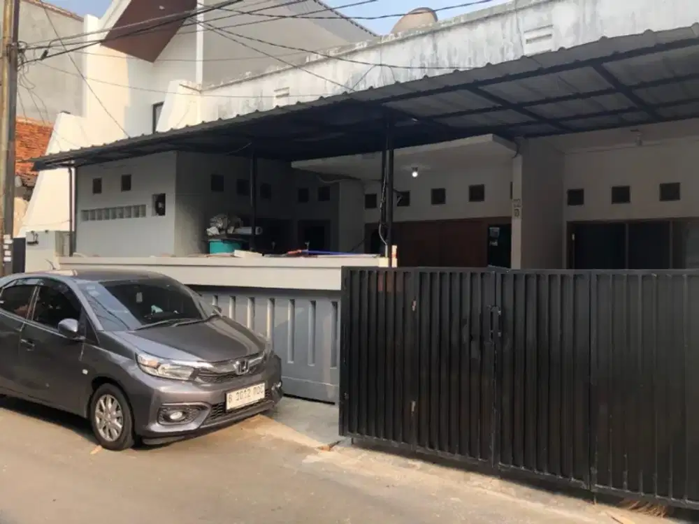 rumah 2 lantai,termurah,bebas banjir di Rawamangun,jakarta timur