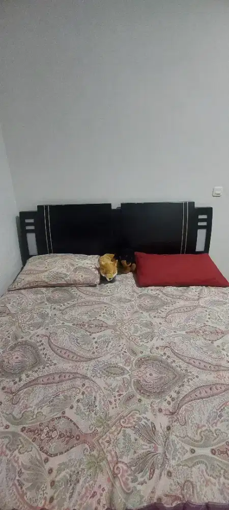 Tempat Tidur dan Lemari