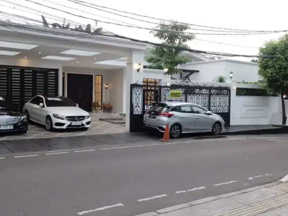 rumah mewah bangunan baru di Cilandak,jakrta selatan