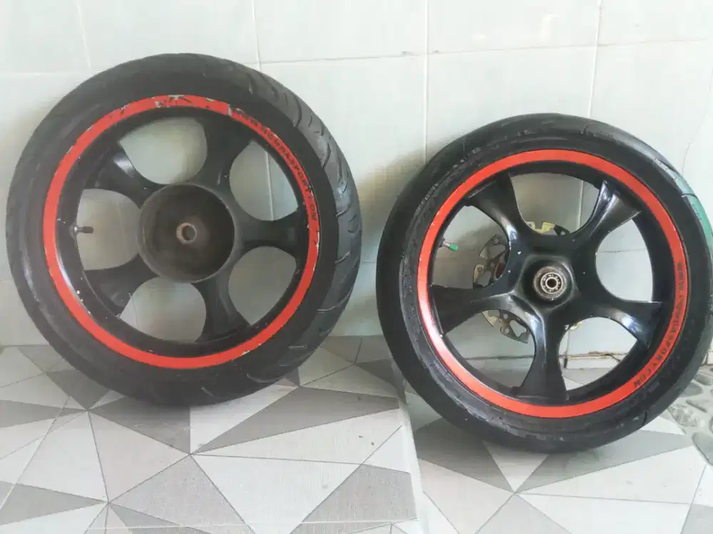 Velg dan ban ring 14/120/70