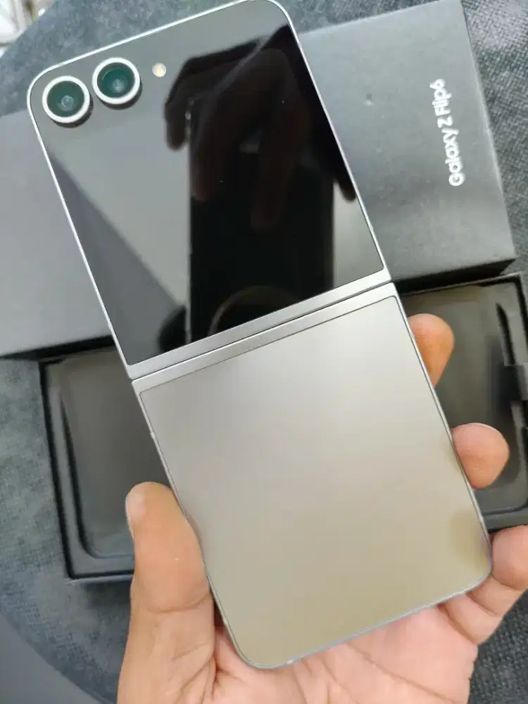 SECOND SAMSUNG Z FLIP 6 8/512GB Garansi Resmi Samsung