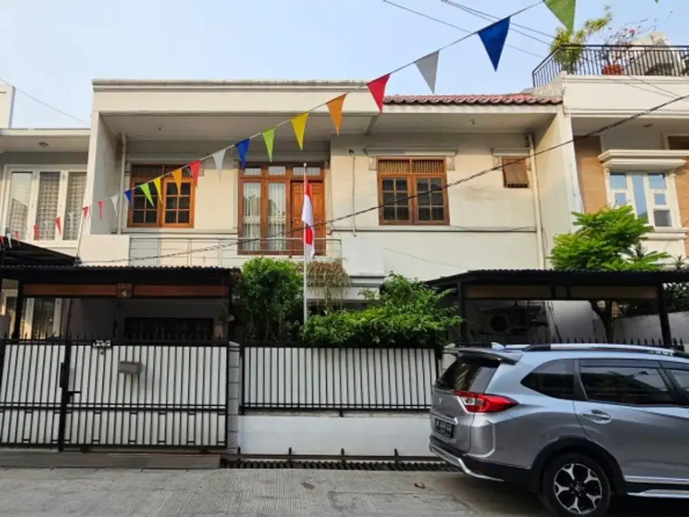 rumah 2 lantai di janur indah,kelapa gading,jakarta Utara,strategis