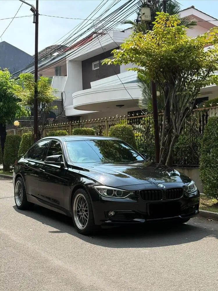 [CASH, LOW KM] BMW 320i F30 2015 MODIF / pmk 2016 Sport line LCI