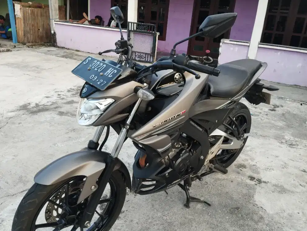 Vixion R tahun 2019 pemakaian 2022 barang simpanan kilometer 4 ribuan