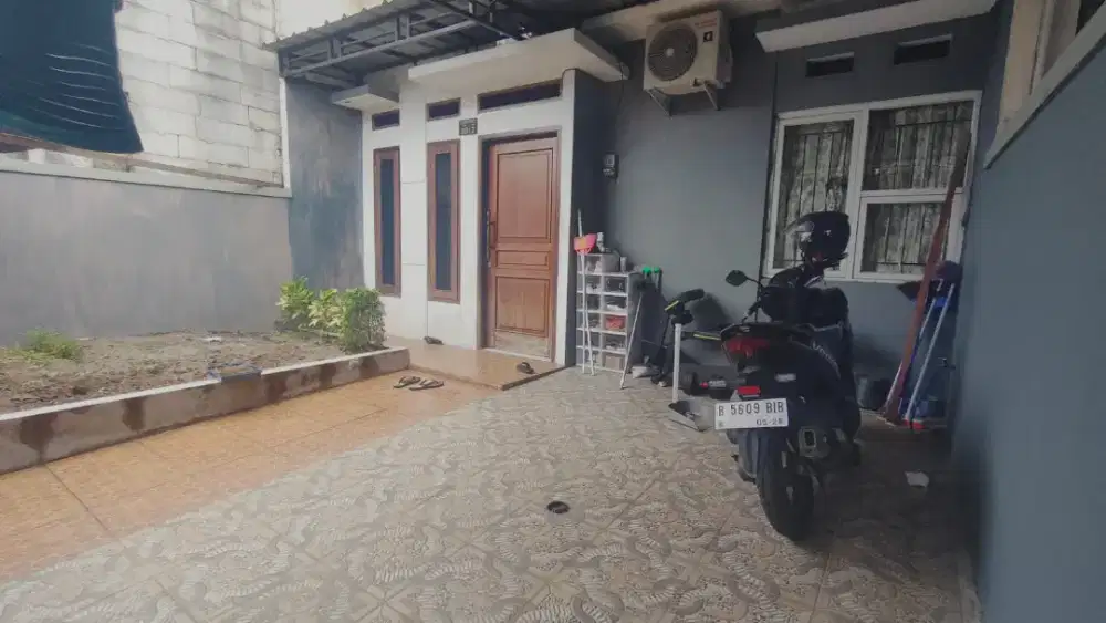 Jual rumah 2 lantai Cluster Royal Karawaci