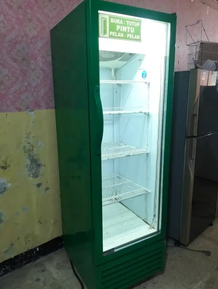 Showcase Frigorex 250 Liter 4 Rak