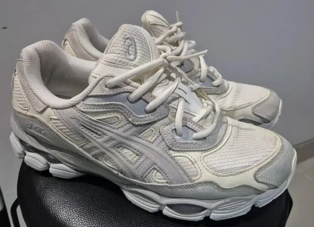 Sepatu Asics Gel NYC White - Like new