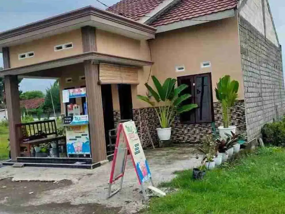 jual rumah   lokasi strategis bagus untuk usaha siap huni  di pulorejo tembelang kota Jombang