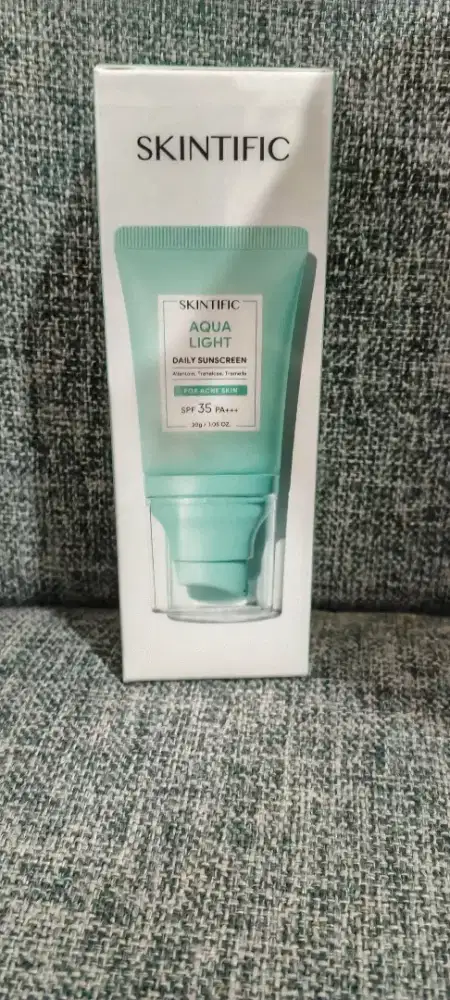 SKINTIFIC Aqua Light Daily Sunscreen SPF 35+++