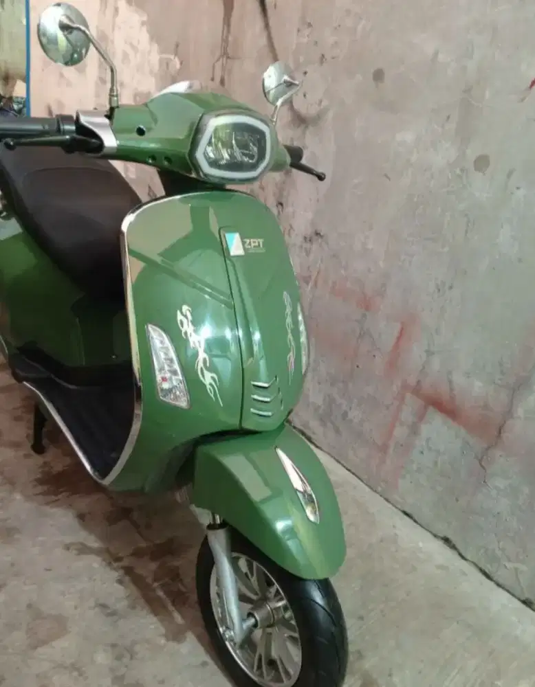 Skuter vespa matic jual cepat murah