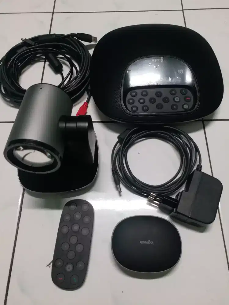 Web cam logitech group. seken minus tdk ada kardusnya. Normal