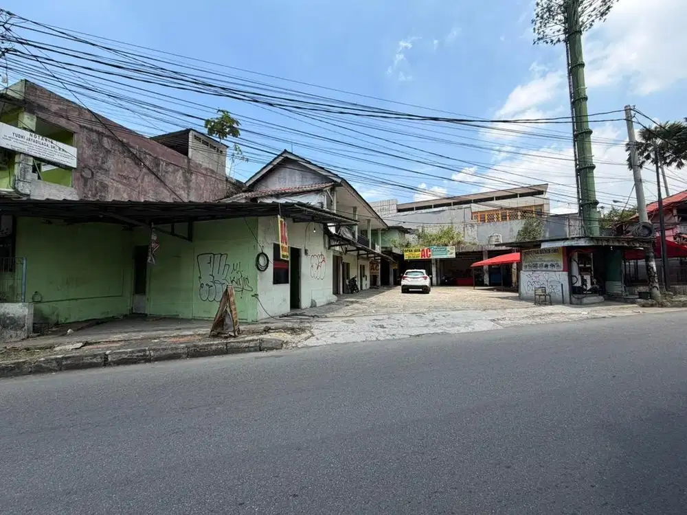 DIJUAL TANAH DAN BANGUNAN KOMERSIAL AREA