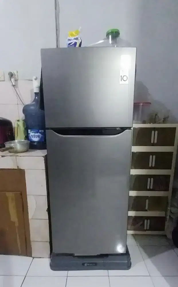 Lelang Tv sofa kulkas