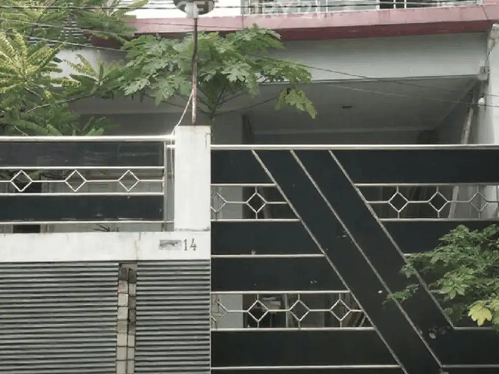 Dijual Rumah 2 Lantai Tengah Kota 5 Menit Dari Majapahit