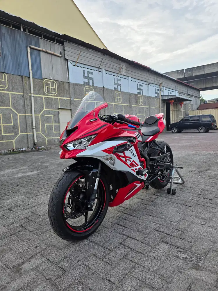 Kawasaki ZX25R ABS QS Merah Putih 2021