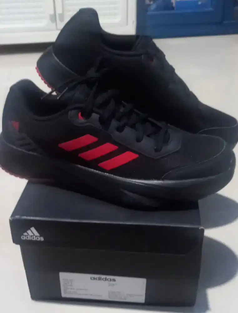 Adidas base strike size 43