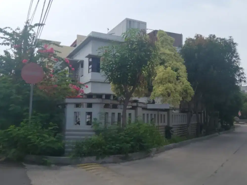 Rumah Kelapa Gading Kelapa Lilin 430m 2,5 lantai, sangat strategis, ke Mall Kelapa Gading cuma 5 menit