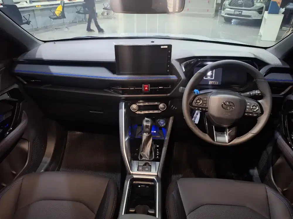 YARIS CROSS HYBRID 2026 BISA KREDIT