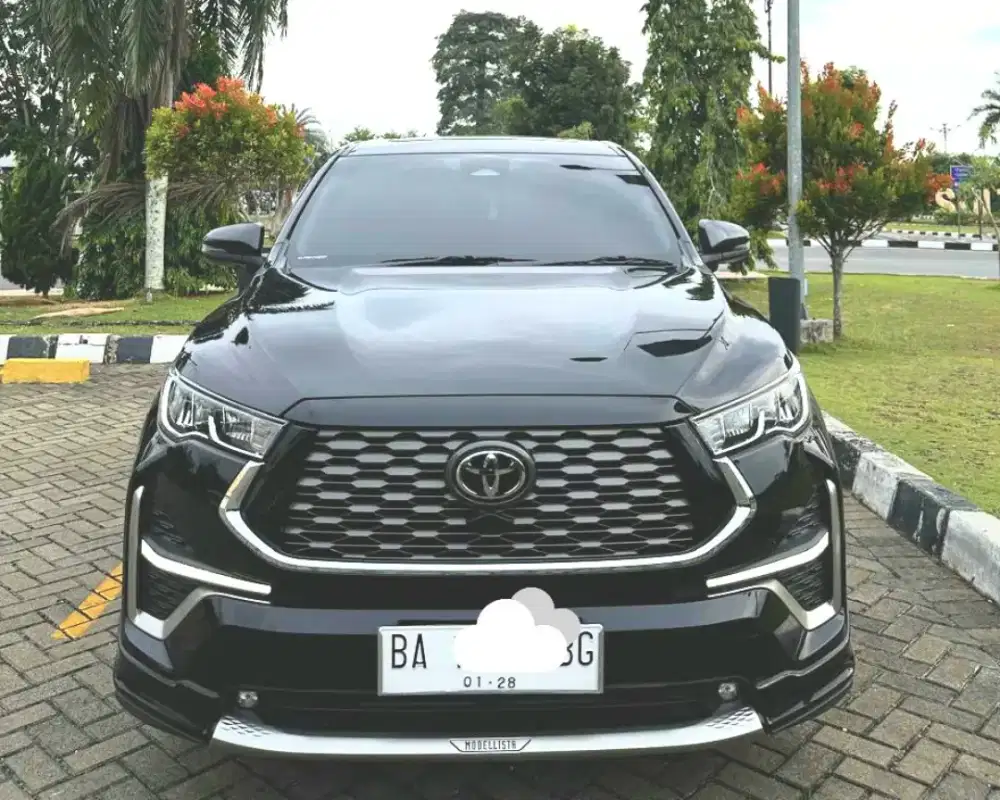 Toyota Zenix Q HV CVT Modellista Hybrid-AT