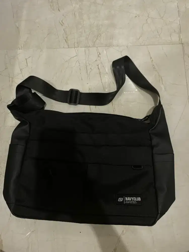 Tas Selempang Slingbag Navy Club 933 Original 100%