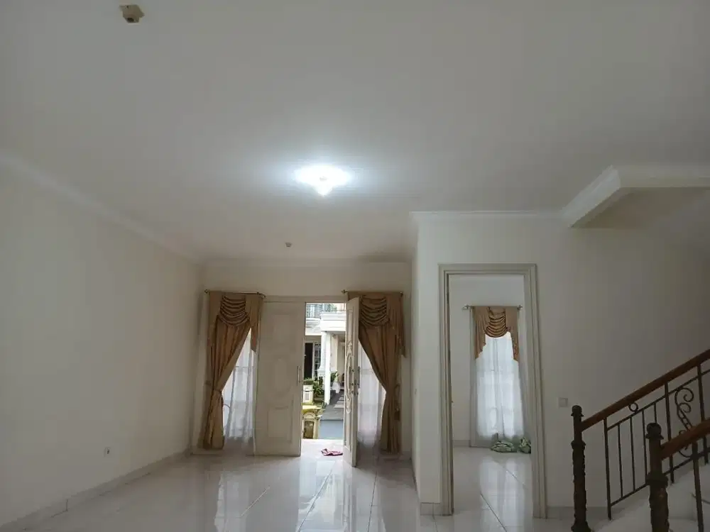 Rumah Rapih Cluster Bellagio The Green BSD Tangerang Selatan