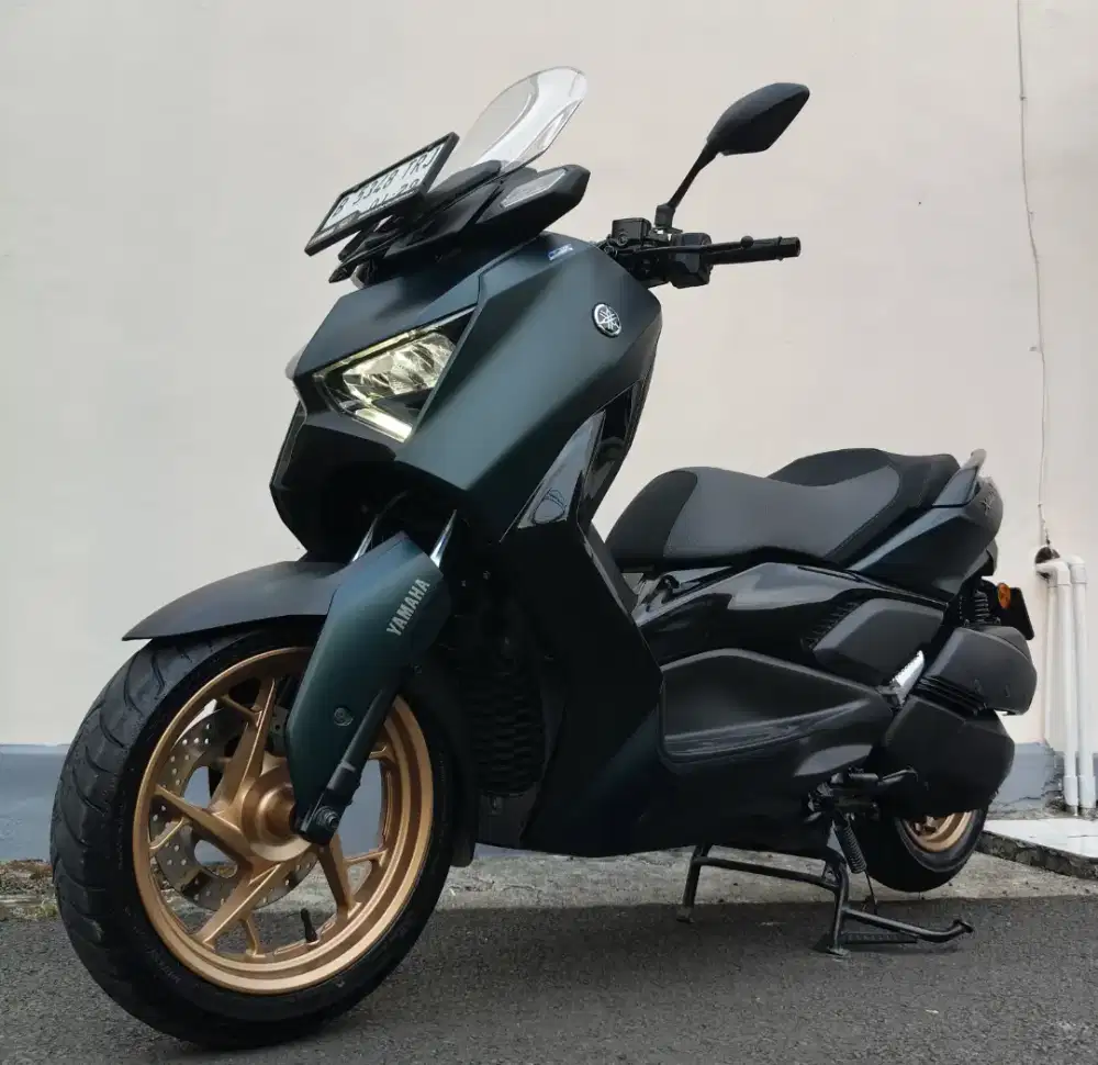 New X-Max connected special edition