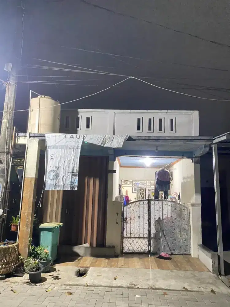 Dijual Cepat Rumah Lokasi Strategis Usaha