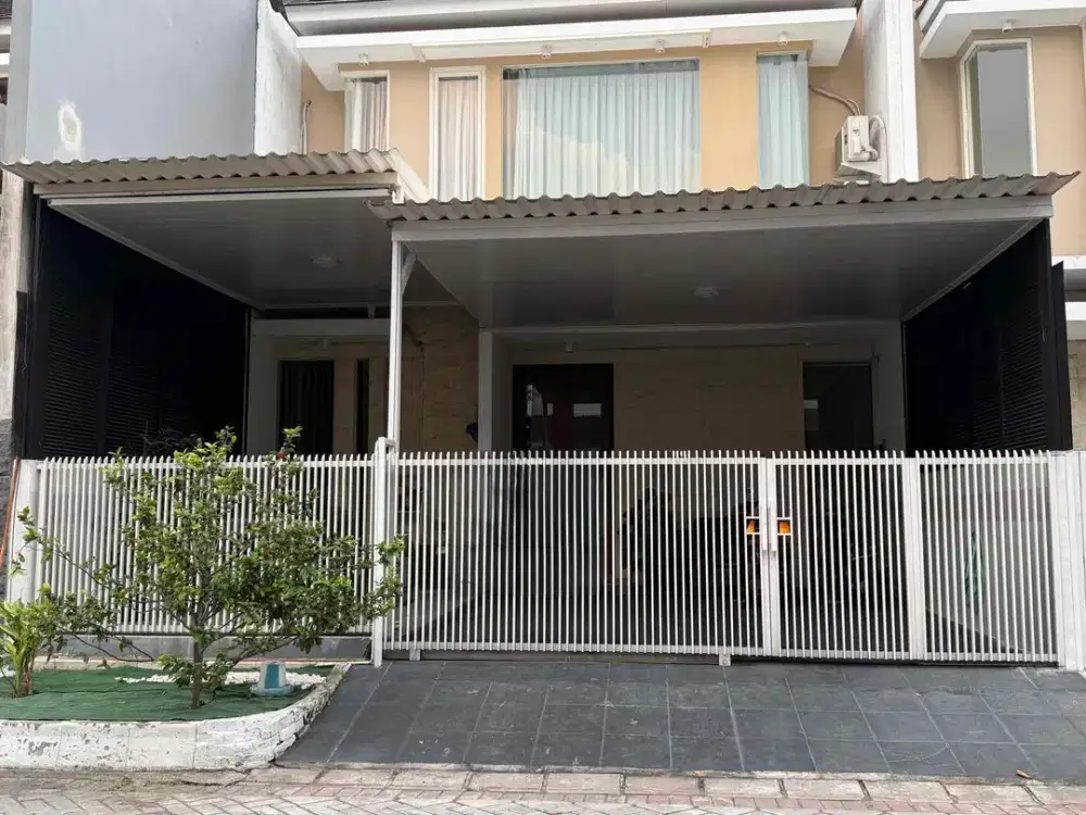 Rumah dengan Private Pool Pondok Jati Sidoarjo Kota dkt Garden Mutiara