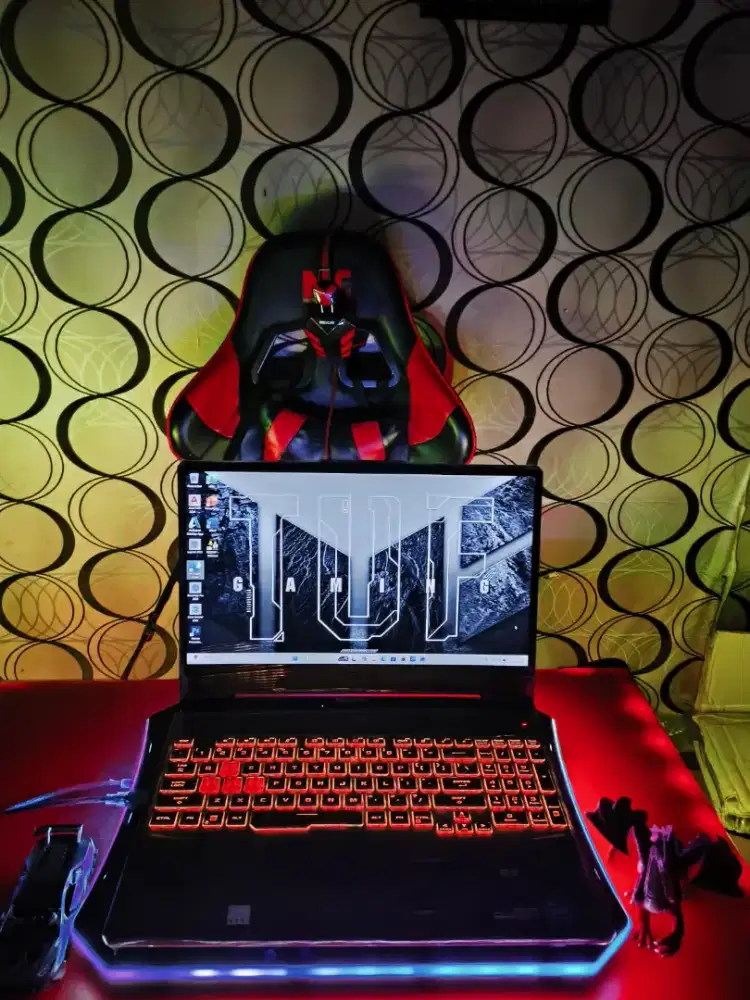 Laptop ASUS TUF DASH F15 RAM 8GB/SSD 512GB NVIDIA RTX 3050