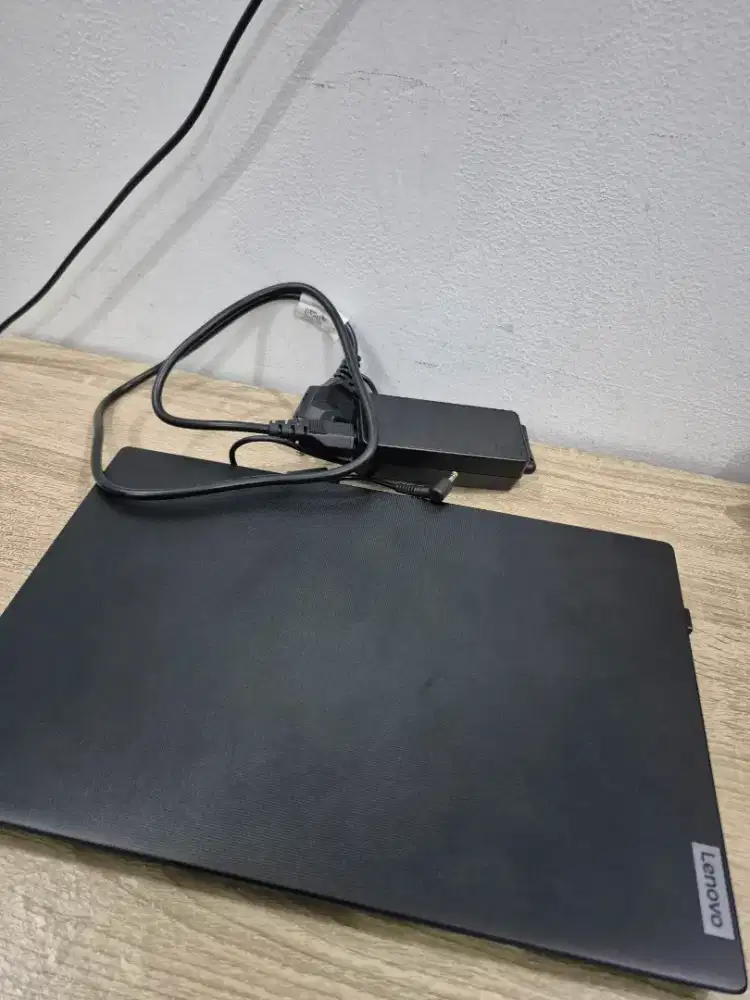 Laptop Lenovo i3-1115G4 Gen 11 RAM 4GB Windows 11 Bekas Murah Bandung