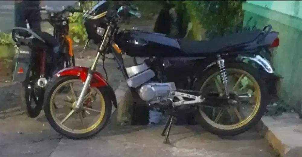 RXS 115 1981 BPKB ONLY (BPKB MERAH)