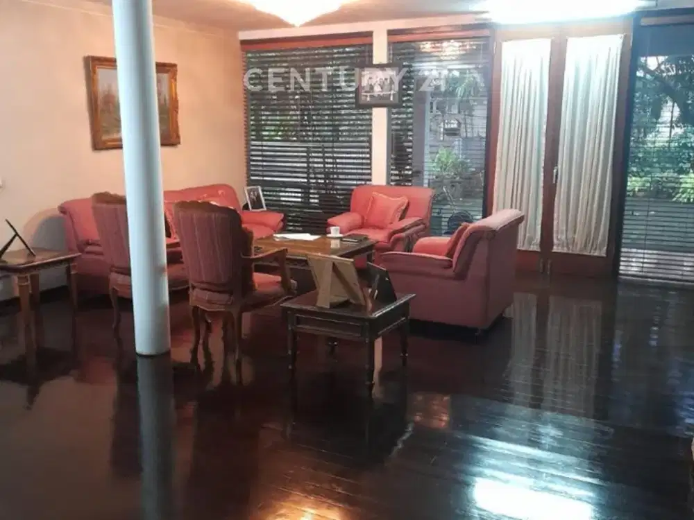 Dijual Rumah  3 Lantai Di Cipete Jakarta Selatan