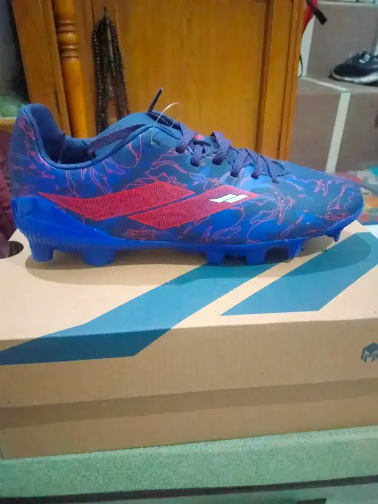 Sepatu bola anak original ukuran 35